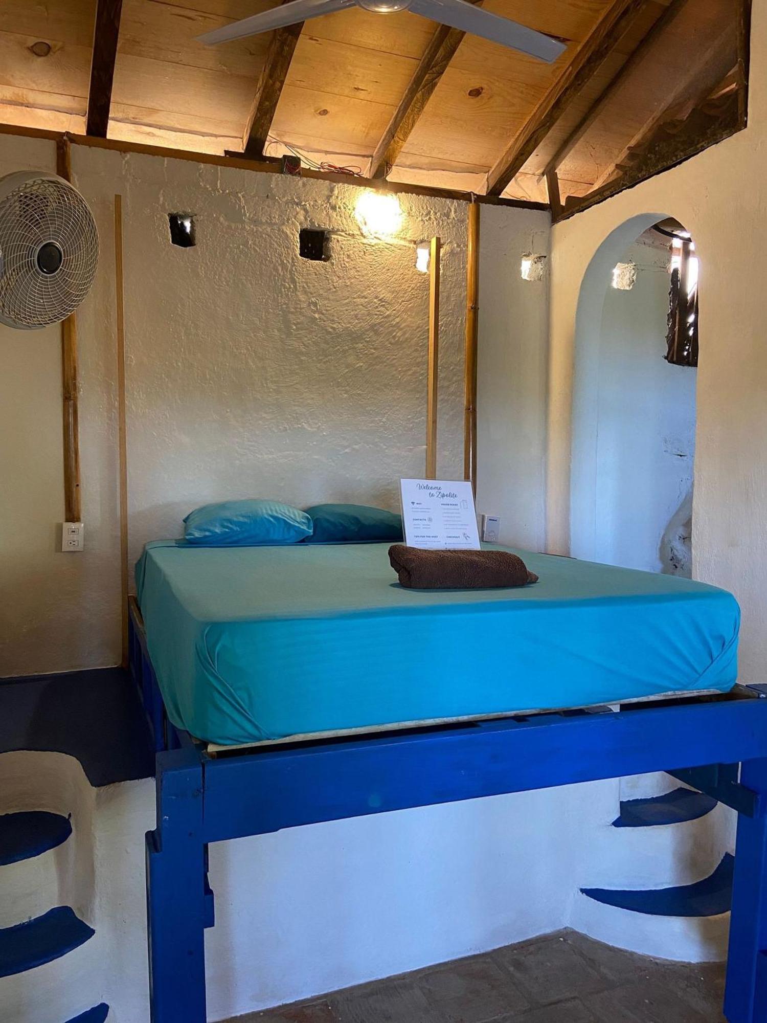 Mixtli Ecohouse, Habitaciones Sol & Luna - Starlink Internet San Pedro Pochutla Ngoại thất bức ảnh