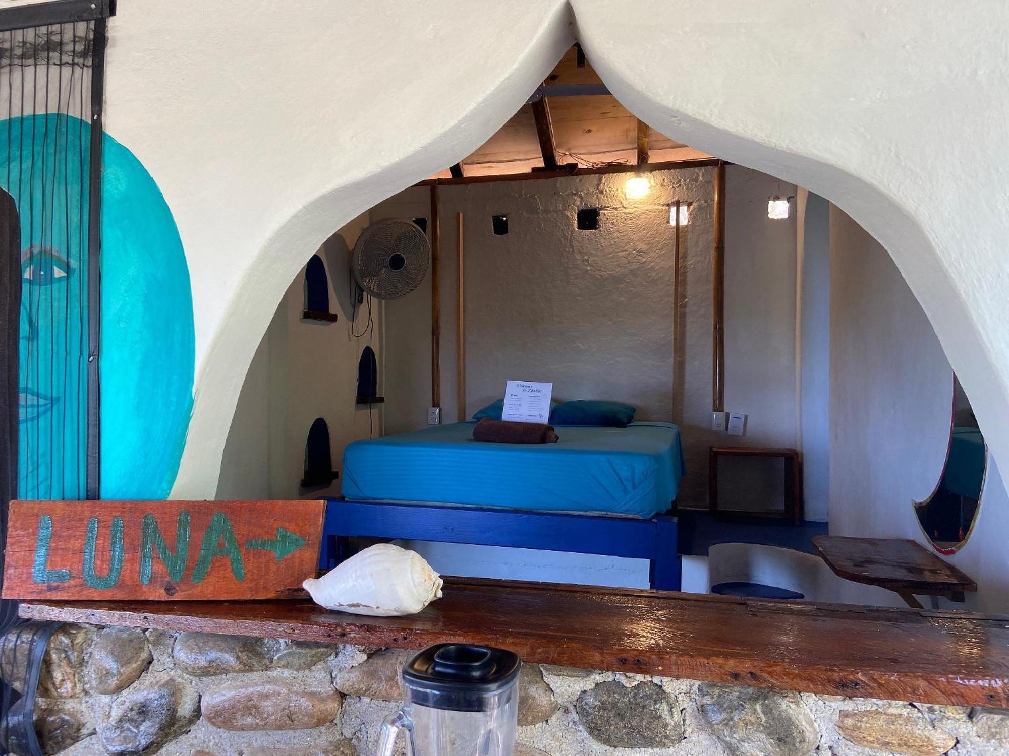Mixtli Ecohouse, Habitaciones Sol & Luna - Starlink Internet San Pedro Pochutla Ngoại thất bức ảnh