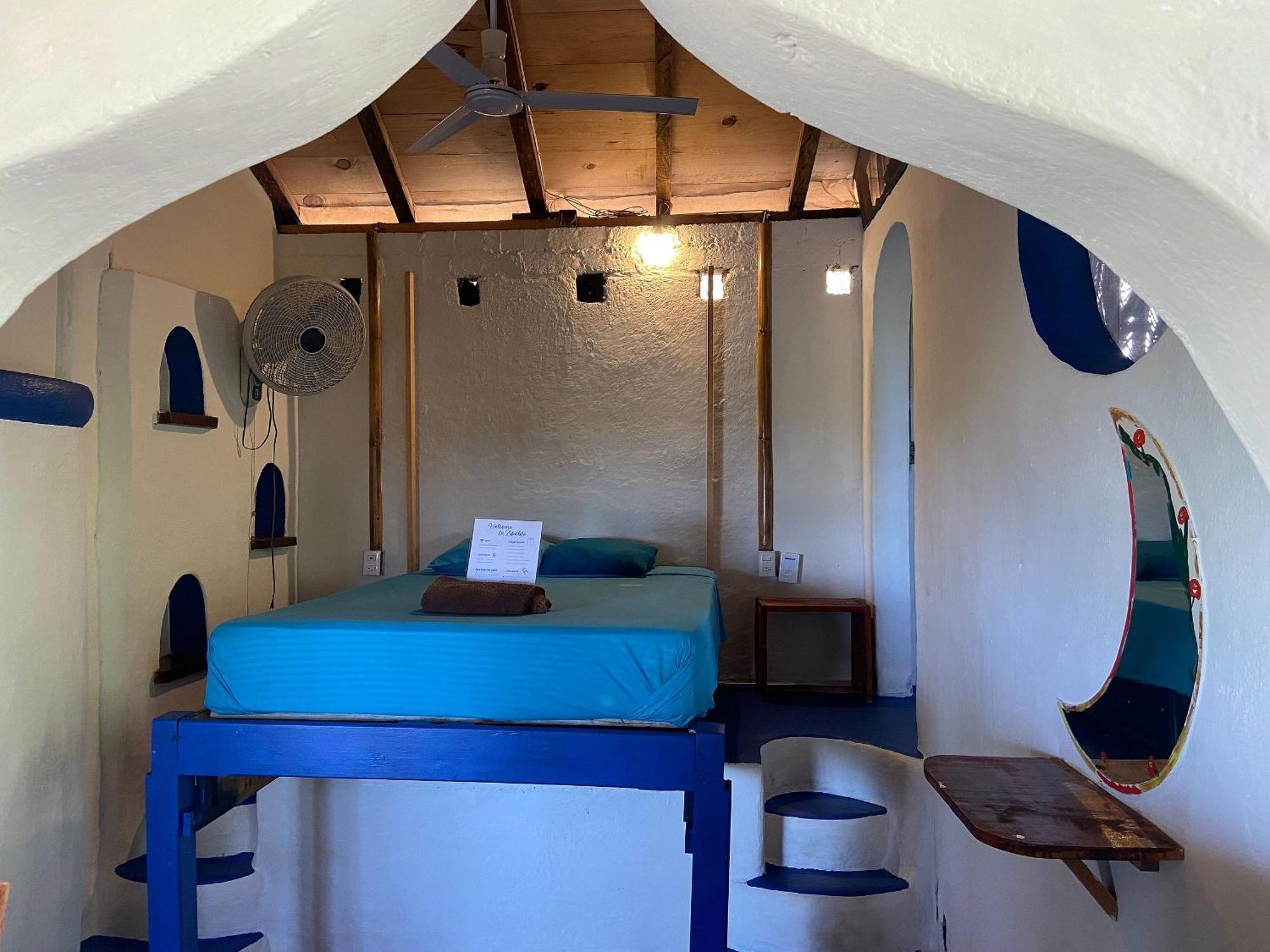 Mixtli Ecohouse, Habitaciones Sol & Luna - Starlink Internet San Pedro Pochutla Ngoại thất bức ảnh